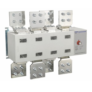 Выключатель-разъединитель NH45-3150/4W, 4P, 3150А, выносная рукоятка управления